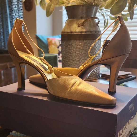 Stuart Weitman Gold Jeweled Ankle Strap Evening Shoe Size 8.5M - Picture 2 of 8